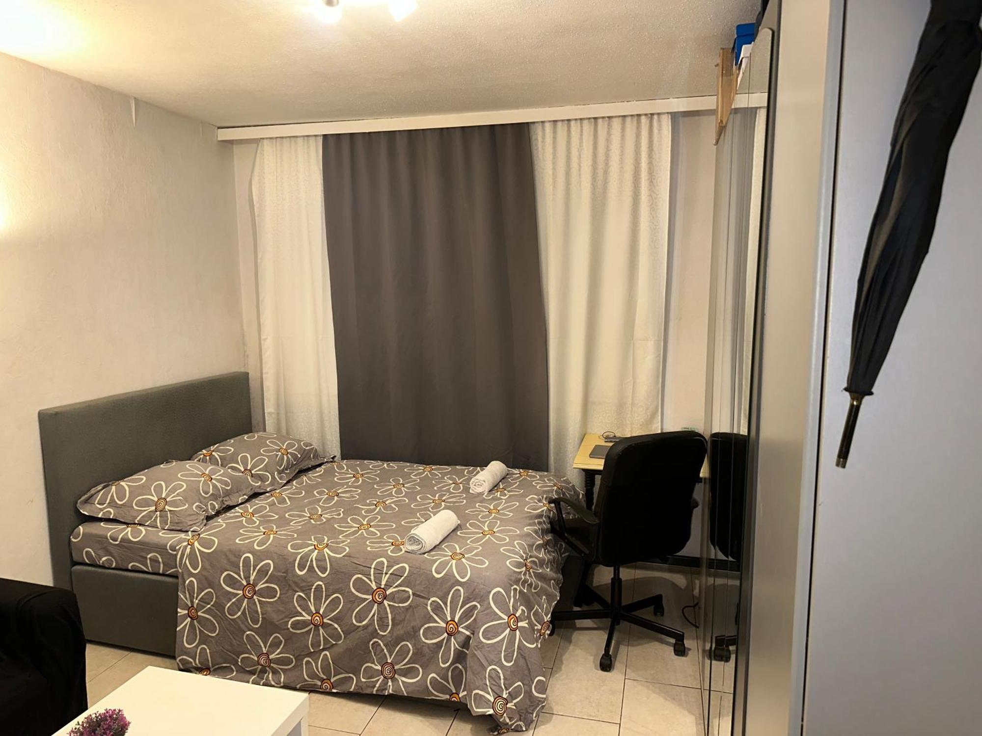 Gießen Schoenes Zimmer In Bahnhofsnaehe In Einer Wohnung Mit Grosser Terrasse מראה חיצוני תמונה